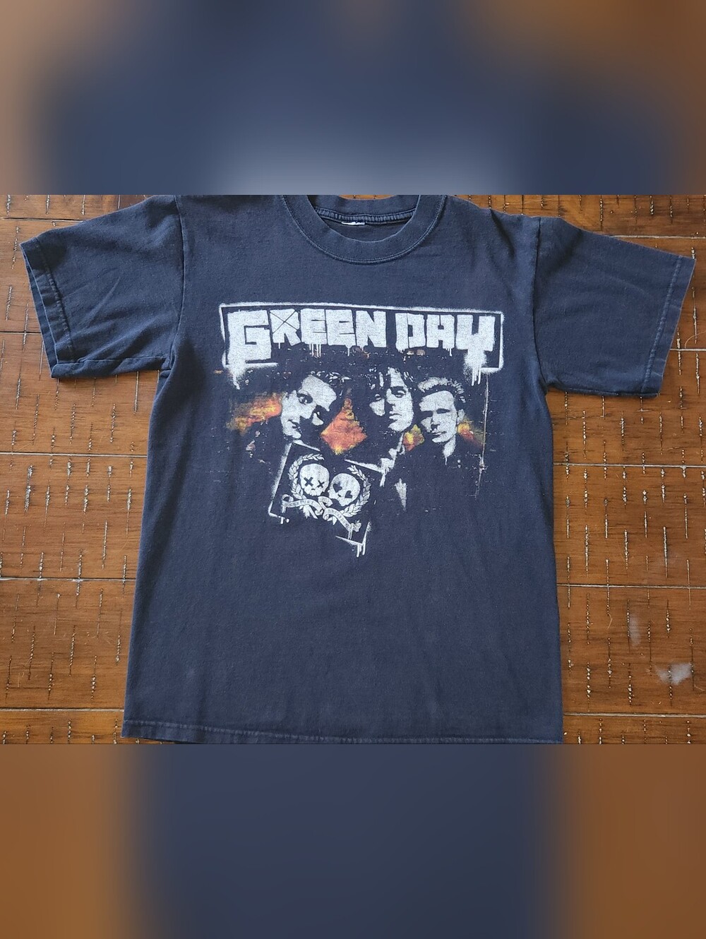 vintage 2009 Green Day "21st Century Breakdown" concert t-shirt